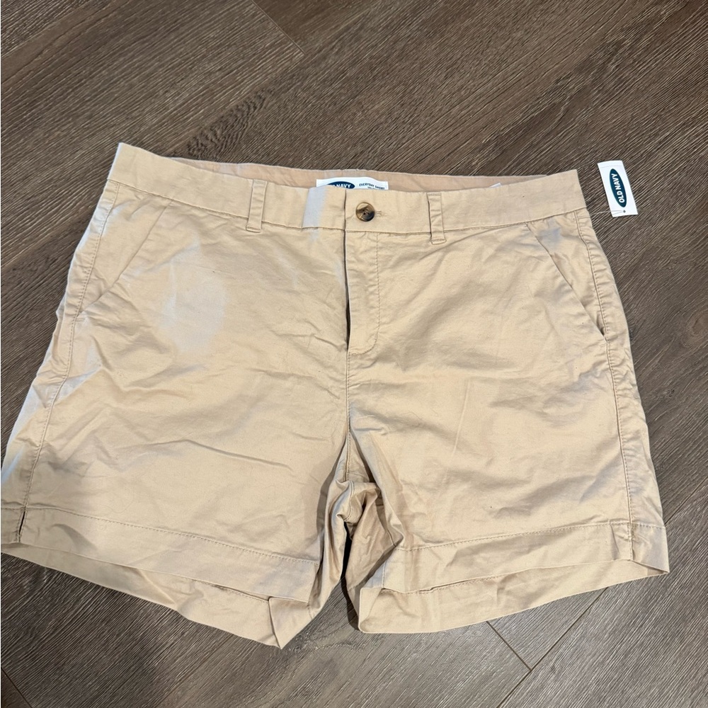 Old Navy Everyday Shorts Khaki size 14 NWT